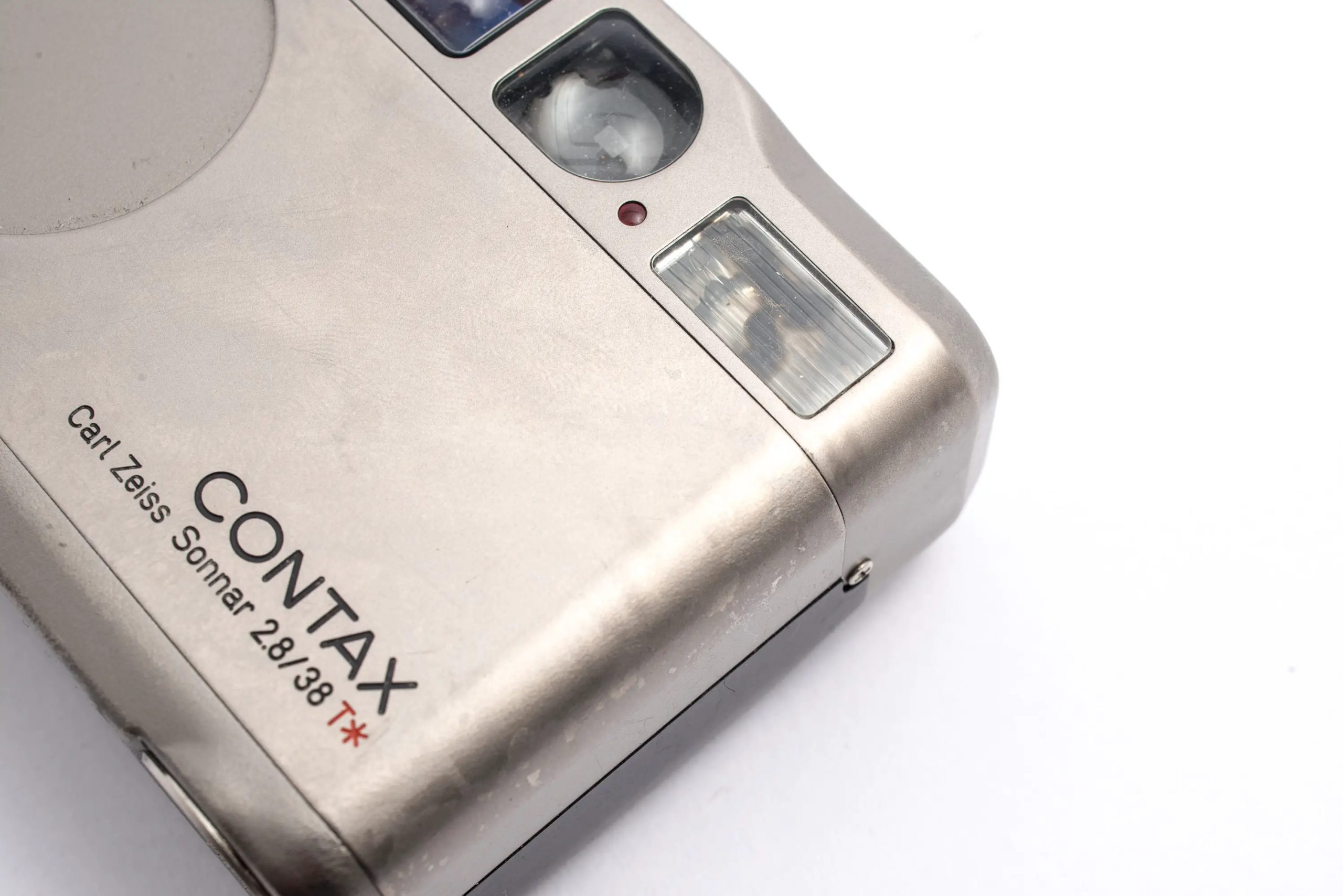 Contax T2 Review - it's chunky, it's very expensive, but it's good
