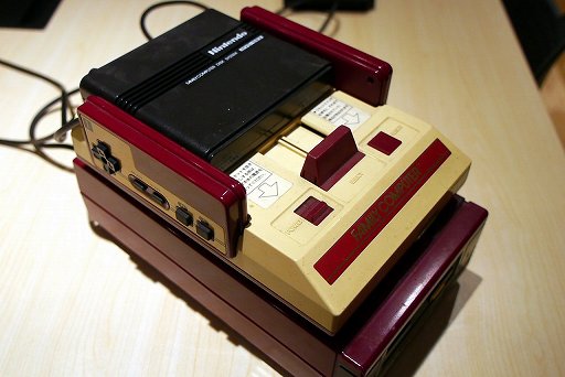 40周年を迎えたファミコンのハードを懐かしんでみる。ビデオゲームの