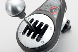 HW短評：Thrustmaster「TH8A Add-On Shifter」（2）単体シフトユニット