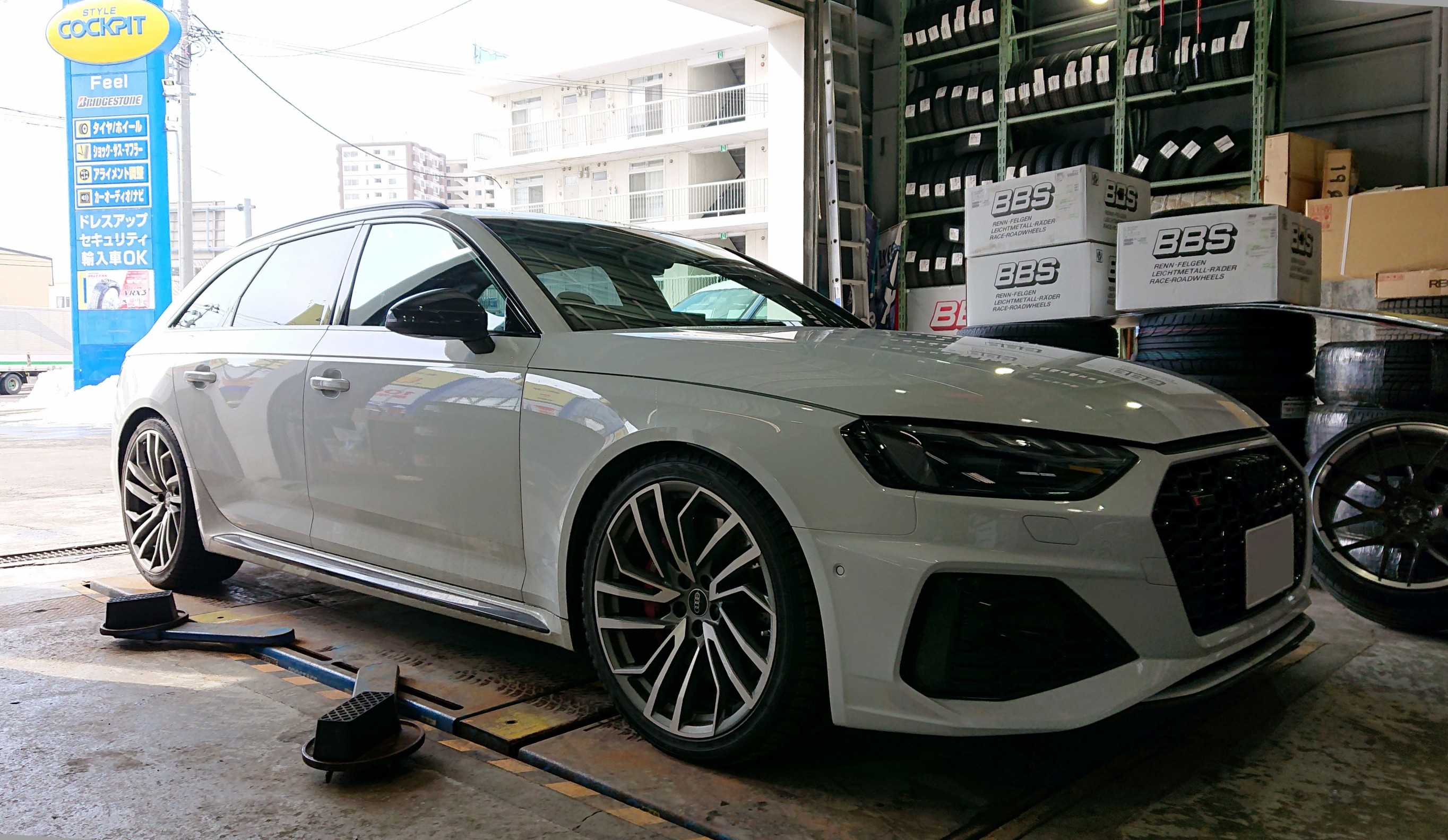 KW（カーヴェー）HAS・・・ Height Adjustable Spring の取付け作業