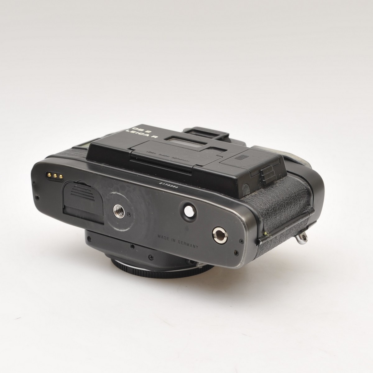 leica-r7-black-with-data-back-