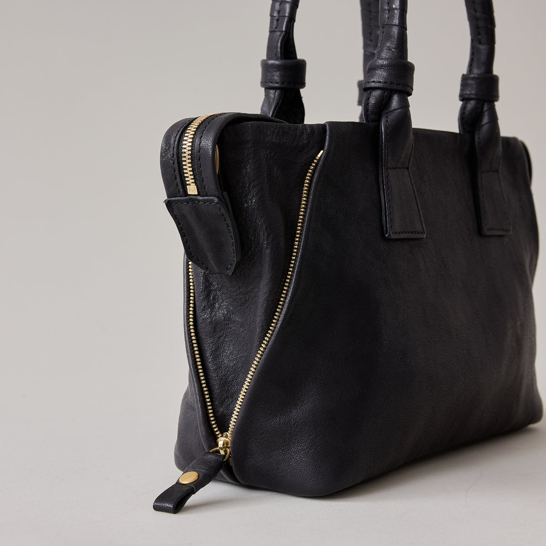 2403257456_1080x.jpg?v=1713943208