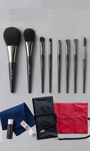 日本製のオリジナル高級化粧筆セット。 人気のメイクブラシ 化粧筆