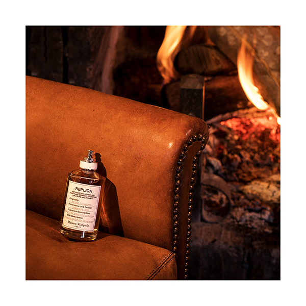 レプリカ オードトワレ バイ ザ ファイヤープレイス / Maison Margiela