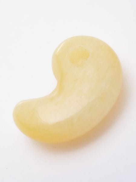 古代型勾玉（Mサイズ）(GREEN AGATE): 『岩座(いわくら)』公式通販