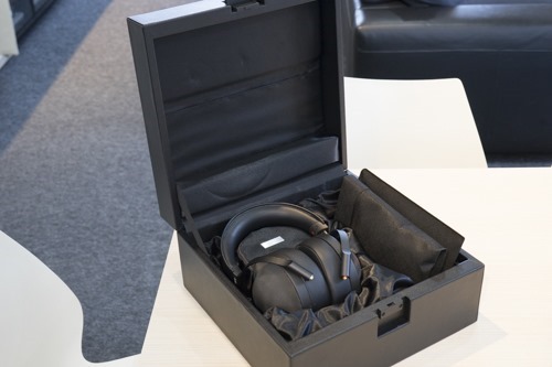 ソニーのヘッドホンの頂点！「MDR-Z1R」がやってきた。＜開梱編