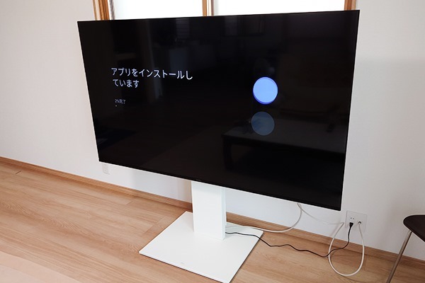 壁寄せスタンド「WALL INTERIOR TV STAND」で、75型BRAVIAを設置してき