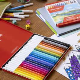 プリズマロ® 水溶性色鉛筆 | スイスメイド | Caran d'Ache JP