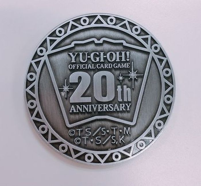 記念メダル『20thANNIVERSARYオシリスの天空竜(Loppi限定