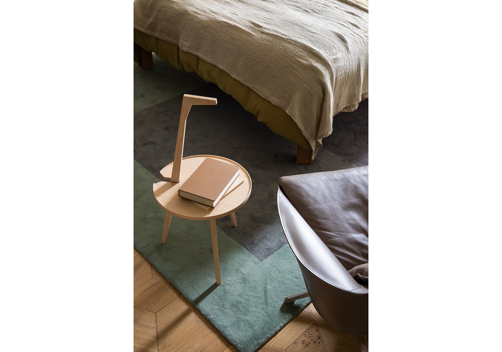 Cassina（カッシーナ）834 CICOGNINOチッコニーニョ サイドテーブル