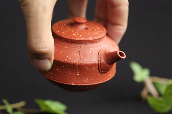 三代山田常山 梨皮朱泥宝瓶 常滑焼 満容量100ml 人間国宝