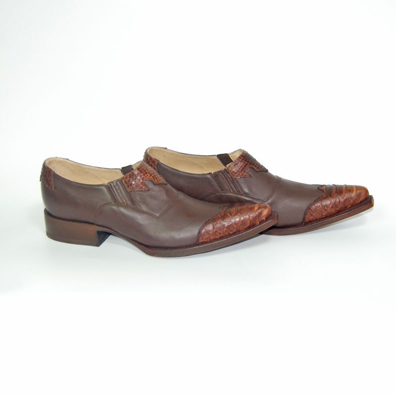 ウエスタンブーツ専門店 本格派ブーツをメキシコから直輸入