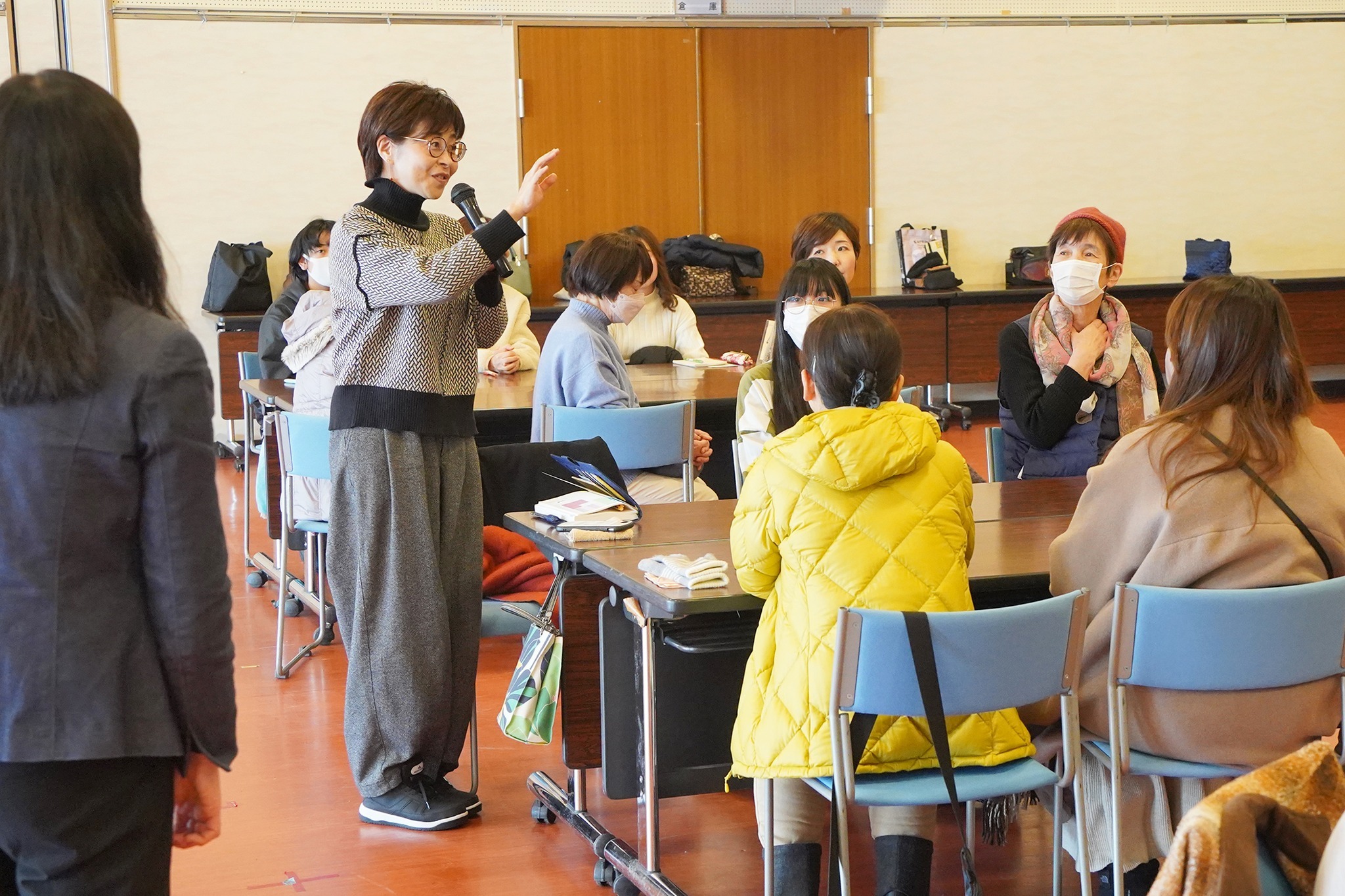 ジブリ作品を紐解く講座が開かれました - 飛騨市公式ウェブサイト