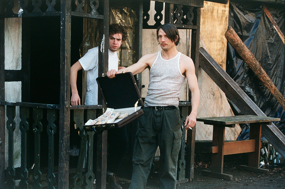 北欧の至宝〉マッツ・ミケルセン生誕60周年祭」『ブレイカウェイ』若き