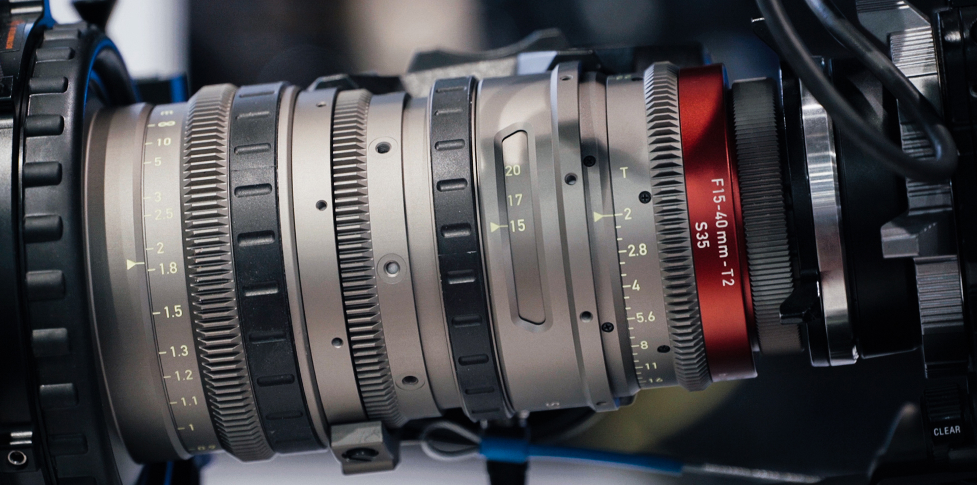 アンジェニュー（Angenieux）EZ-1/EZ-2 ズームレンズ | CineD