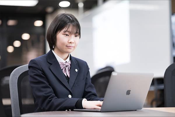 横浜キャンパス | クラーク記念国際高等学校