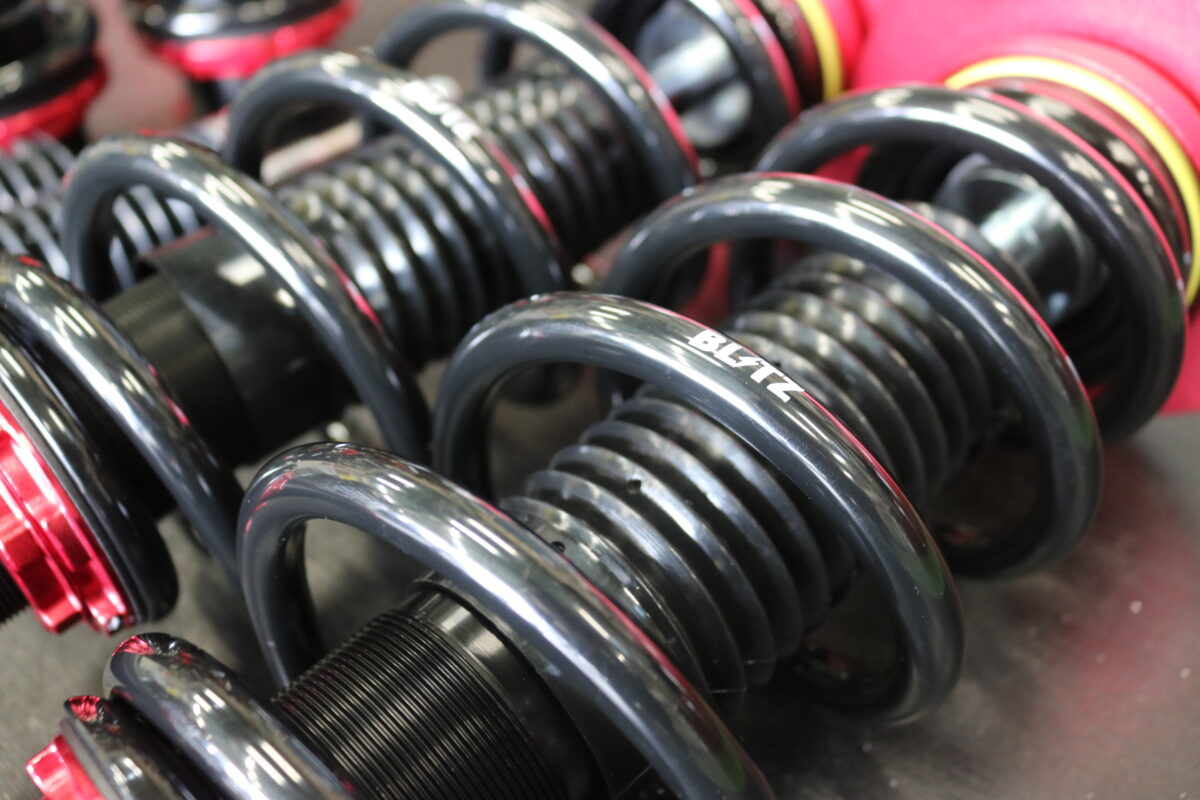 RP8型ステップワゴンをBLITZでローダウン！！希望の車高があるのなら