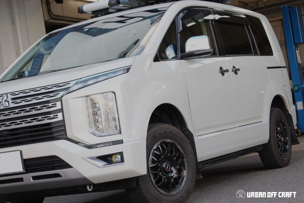 デリカD5】カントリーサスペンションでリフトアップと共に純正パーツも