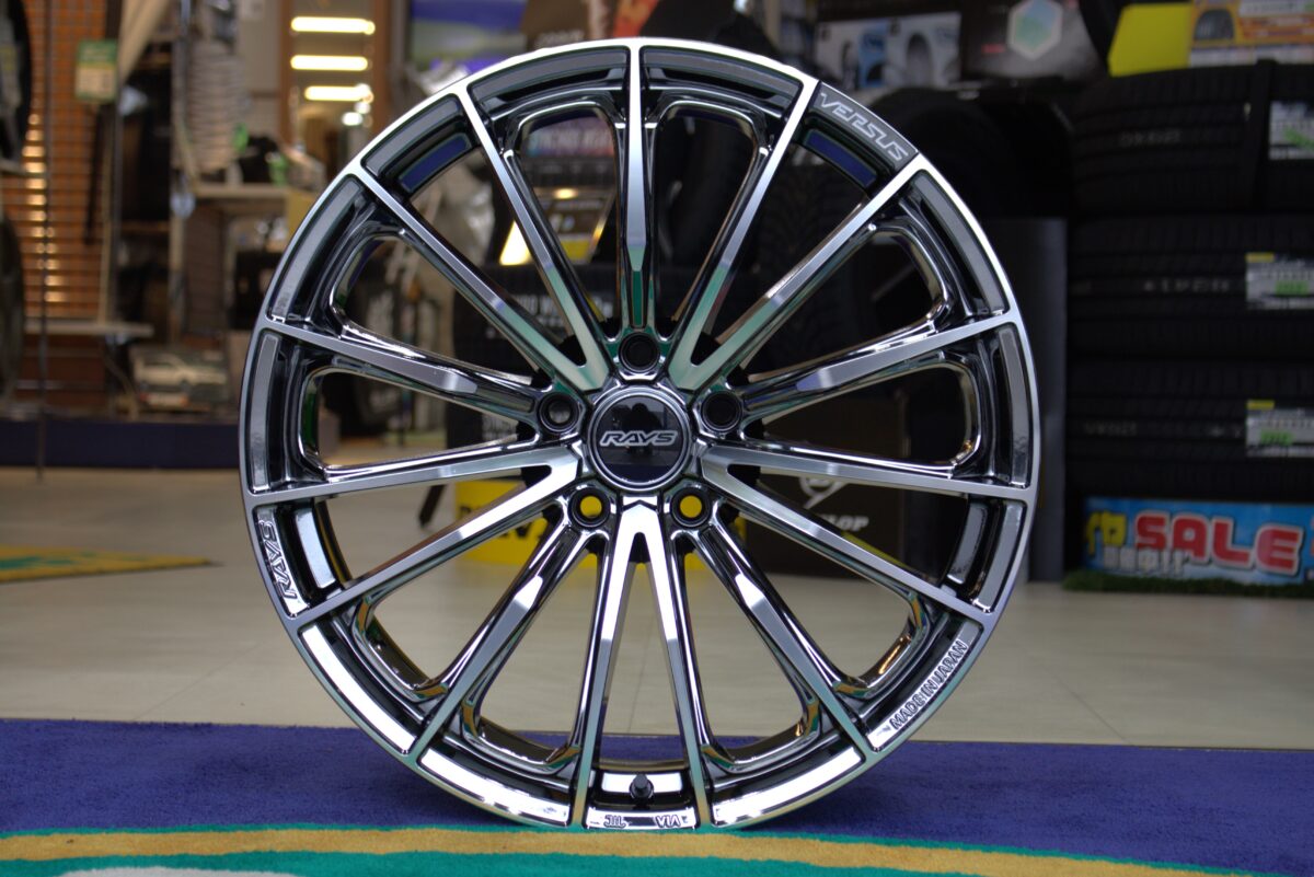 新製品紹介】新作RAYS ベルサスヴォウジェSEにクロームカラーが追加
