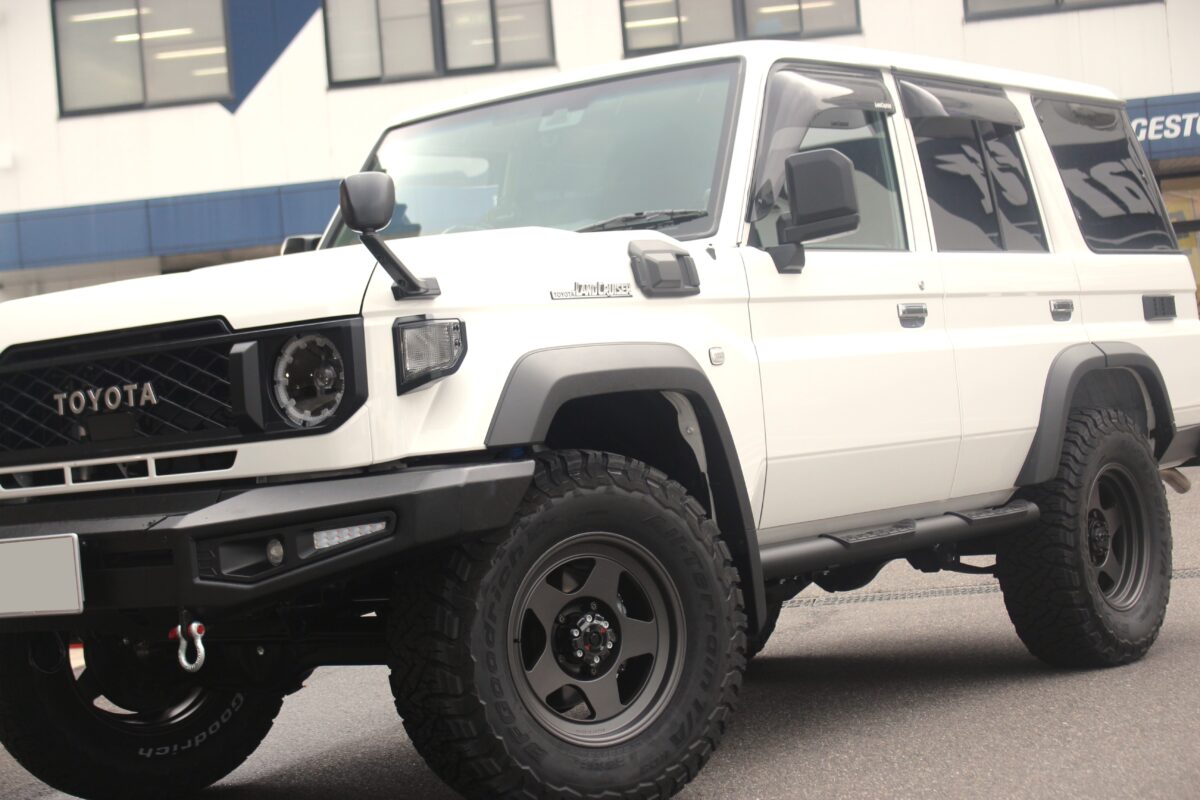 ランクル70(GDJ76)】乗り心地改善＆リフトアップ！4×4エンジニアリング