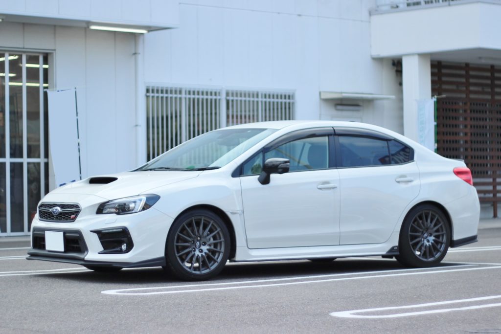 スバル WRX S4にビルシュタイン B14限定モデルを装着！！ | スバル WRX