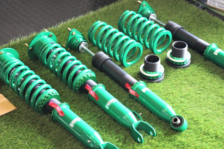 AZSH20 220クラウンに車高調。TEIN FLEX A装着！ | 中川店 & EURO