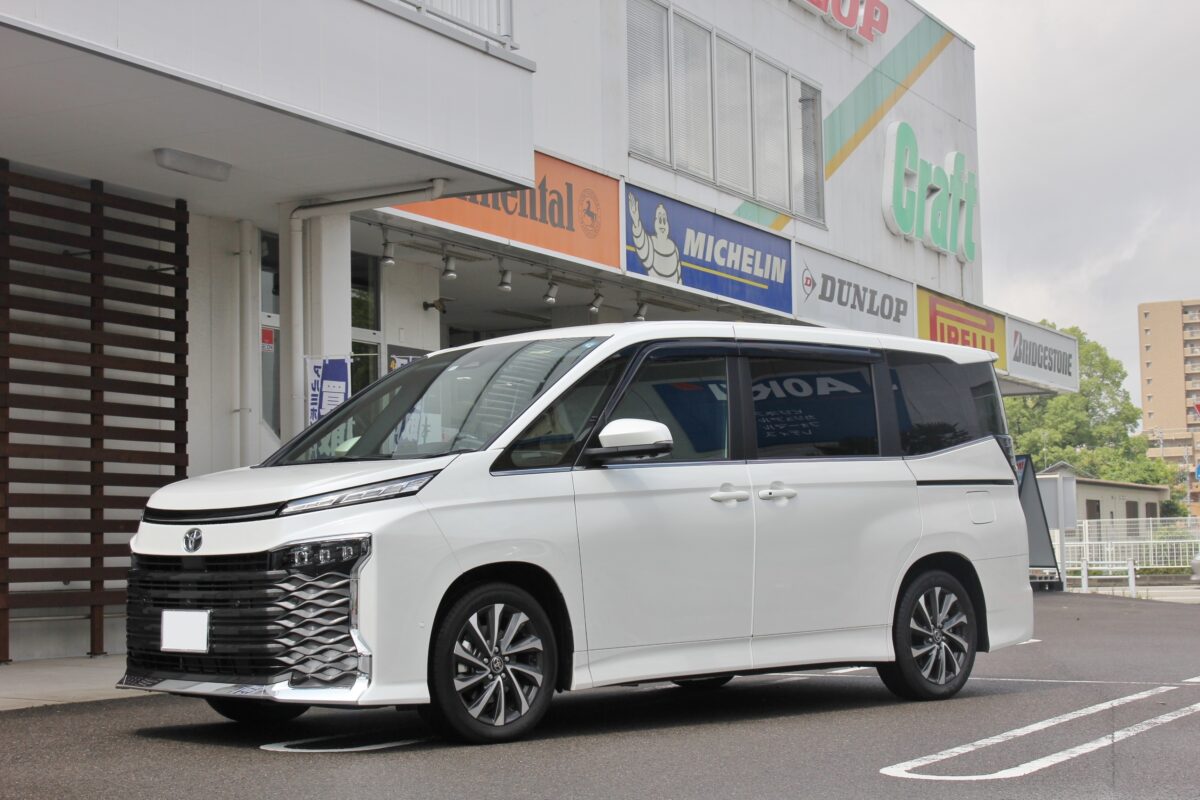 新型90系ヴォクシーがキタ！RSRダウンサスでローダウン！ホイールは