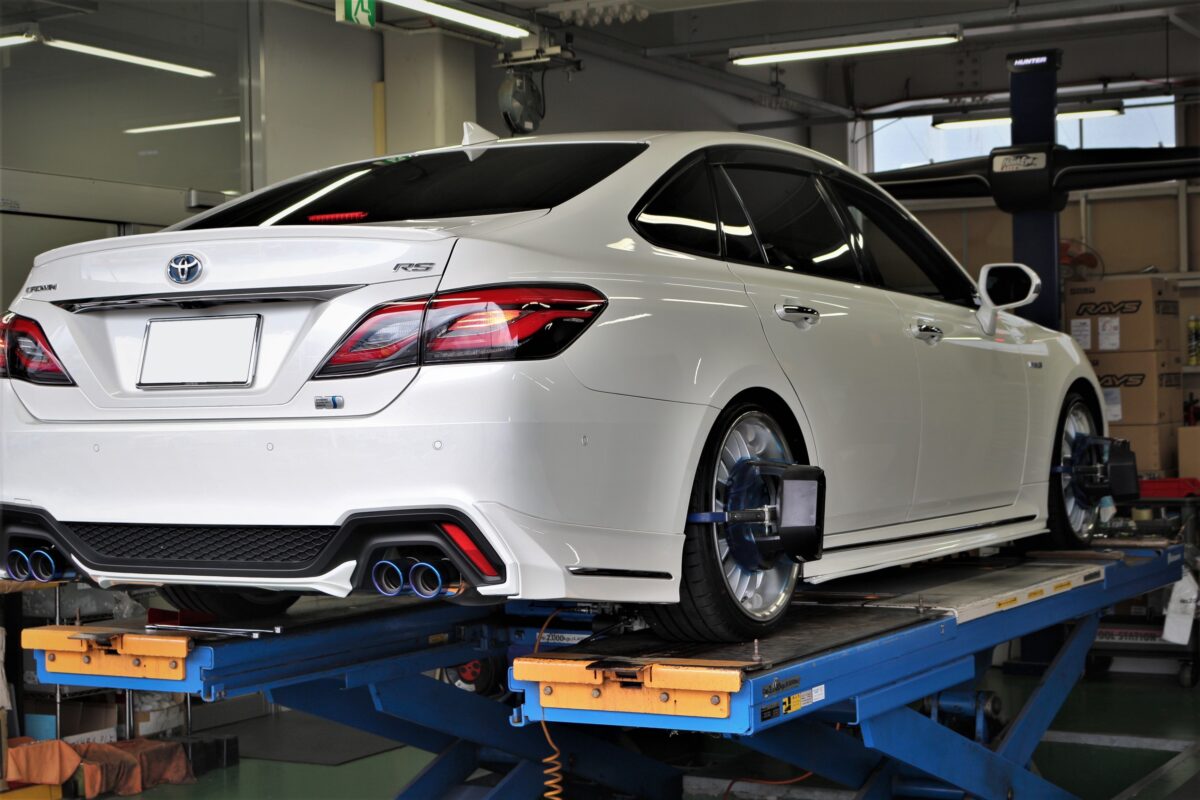 220系クラウン】TEIN フレックスZで快適ローダウンスタイルに