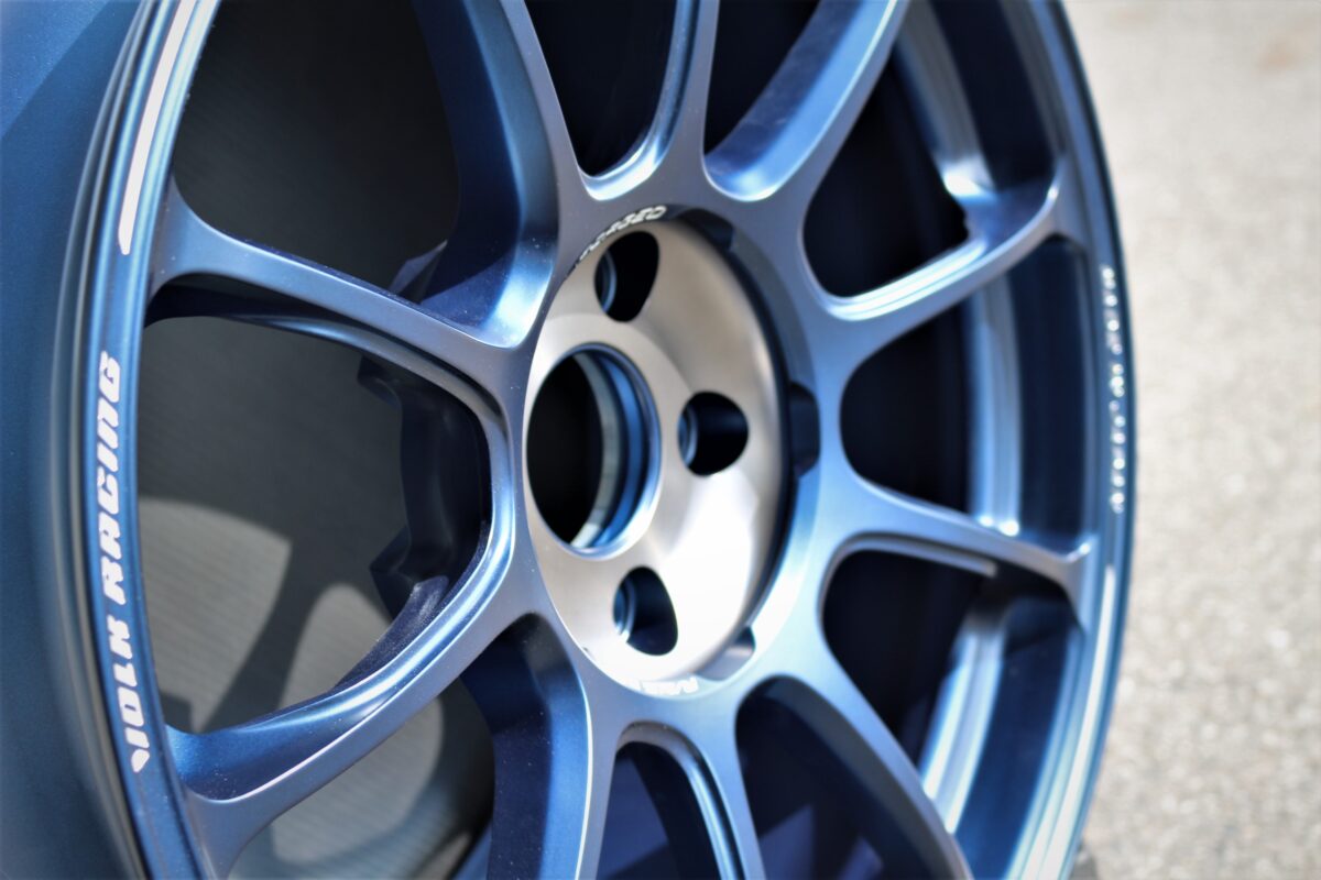 VOLK ZE40 TIME ATTACKⅢ】2022年限定カラーとして登場！！そして実物