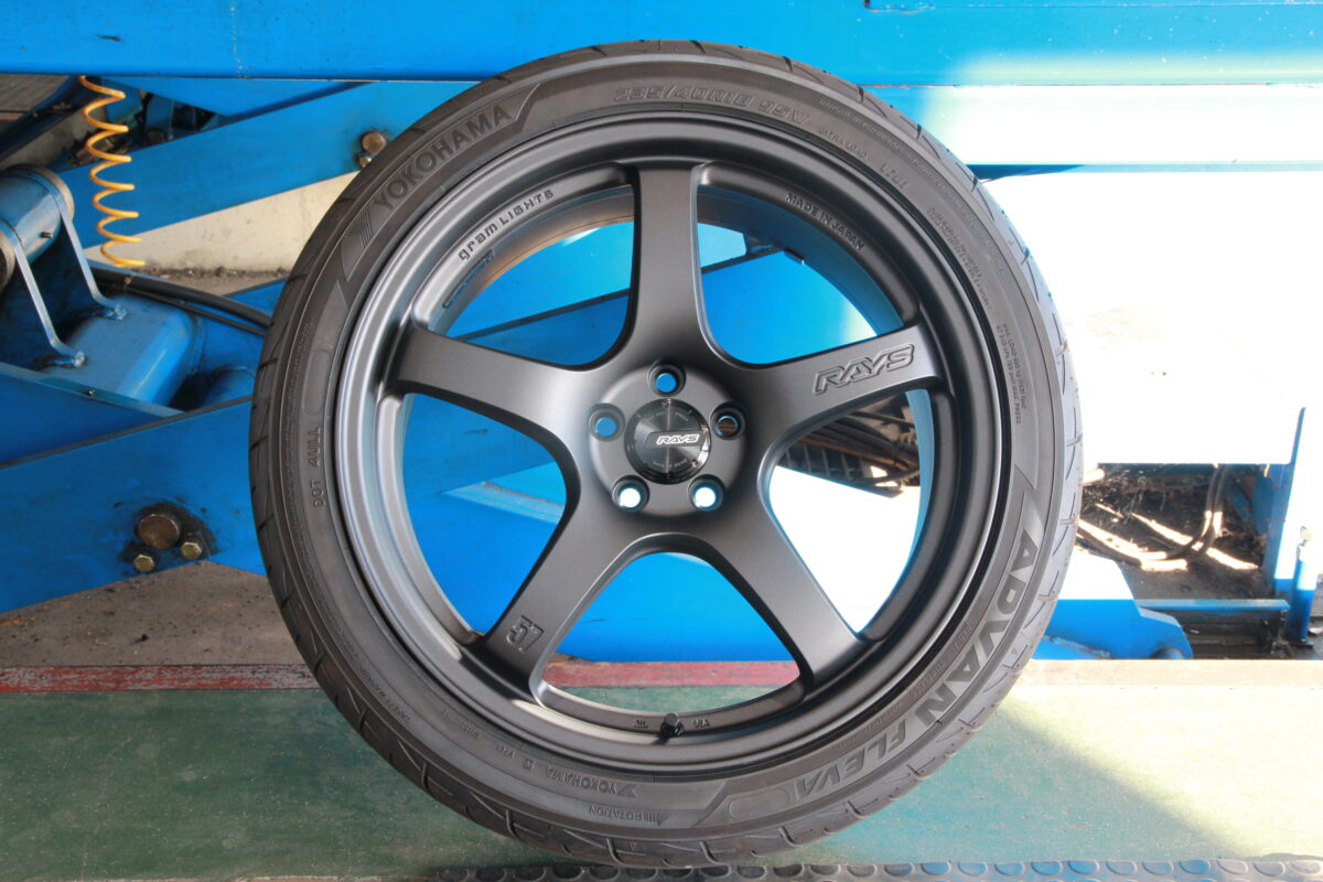 RAYSの最新モデル“グラムライツ57CR スペックD”をGR86に装着しました
