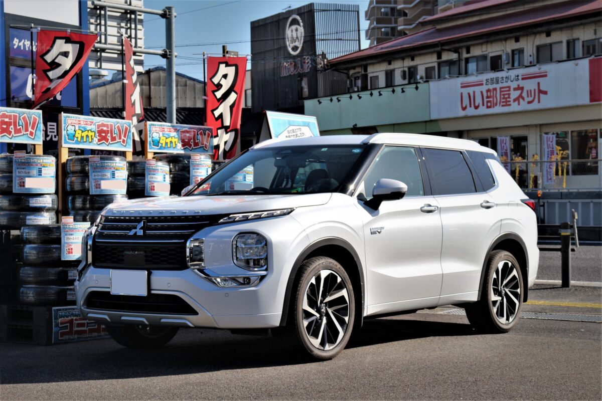 アウトランダーPHEV】純正20インチに対してスタッドレスは18インチが