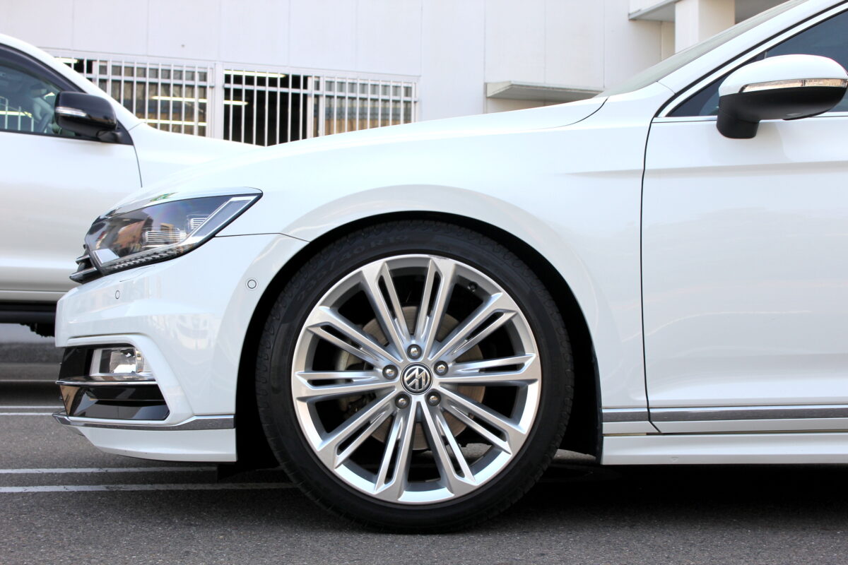 パサートヴァリアントをローダウン！電子制御ダンパーをアイバッハ