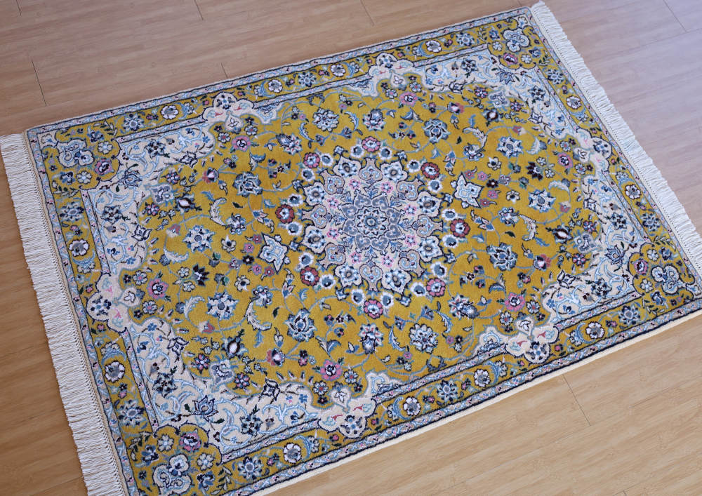 ペルシャ絨毯 ナイン産 147×103cm 黄色（品番:cp21644）ラグ｜手織ラグ