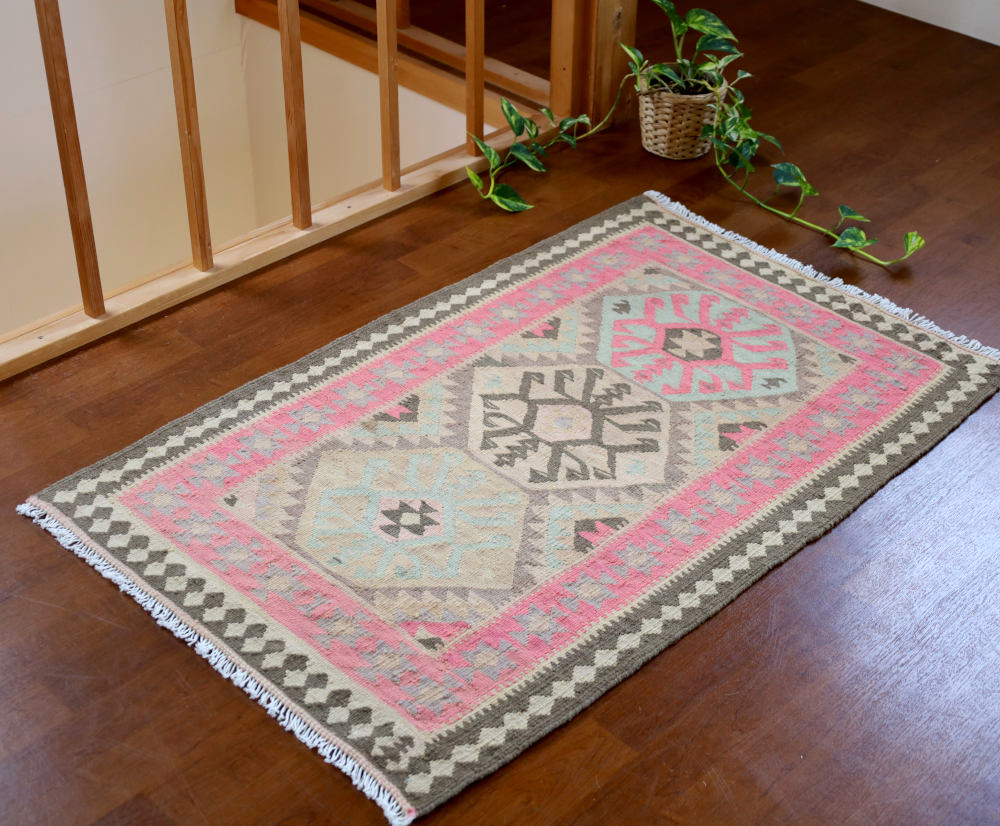 キリム玄関マット イラン、ガズビン産 ／手織りラグの店クラフトワーク
