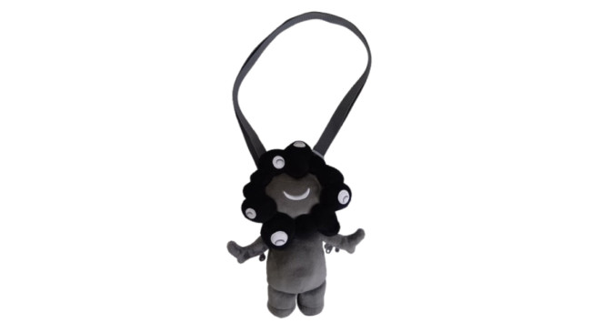 黒ミャクミャク”の新商品が登場！ 「全身ぬいぐるみポーチ」など全3種