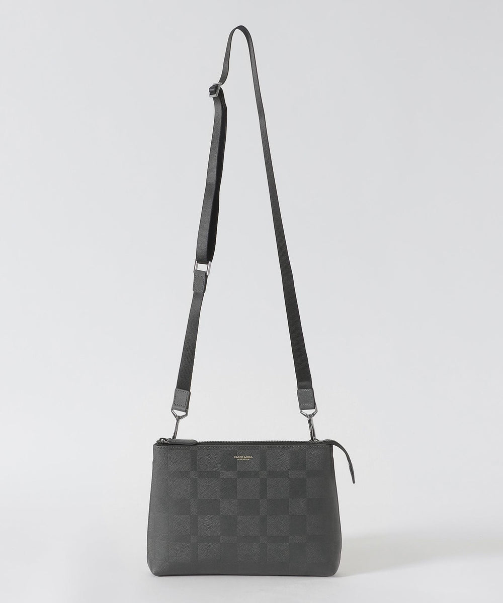 エンボスチェックスクウェアサコッシュ（バッグ）｜BLACK LABEL