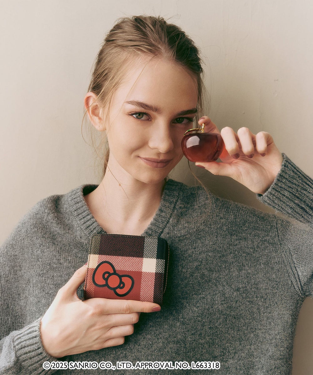 BLUE LABEL CRESTBRIDGE × HELLO KITTY｜BLUE LABEL CRESTBRIDGE