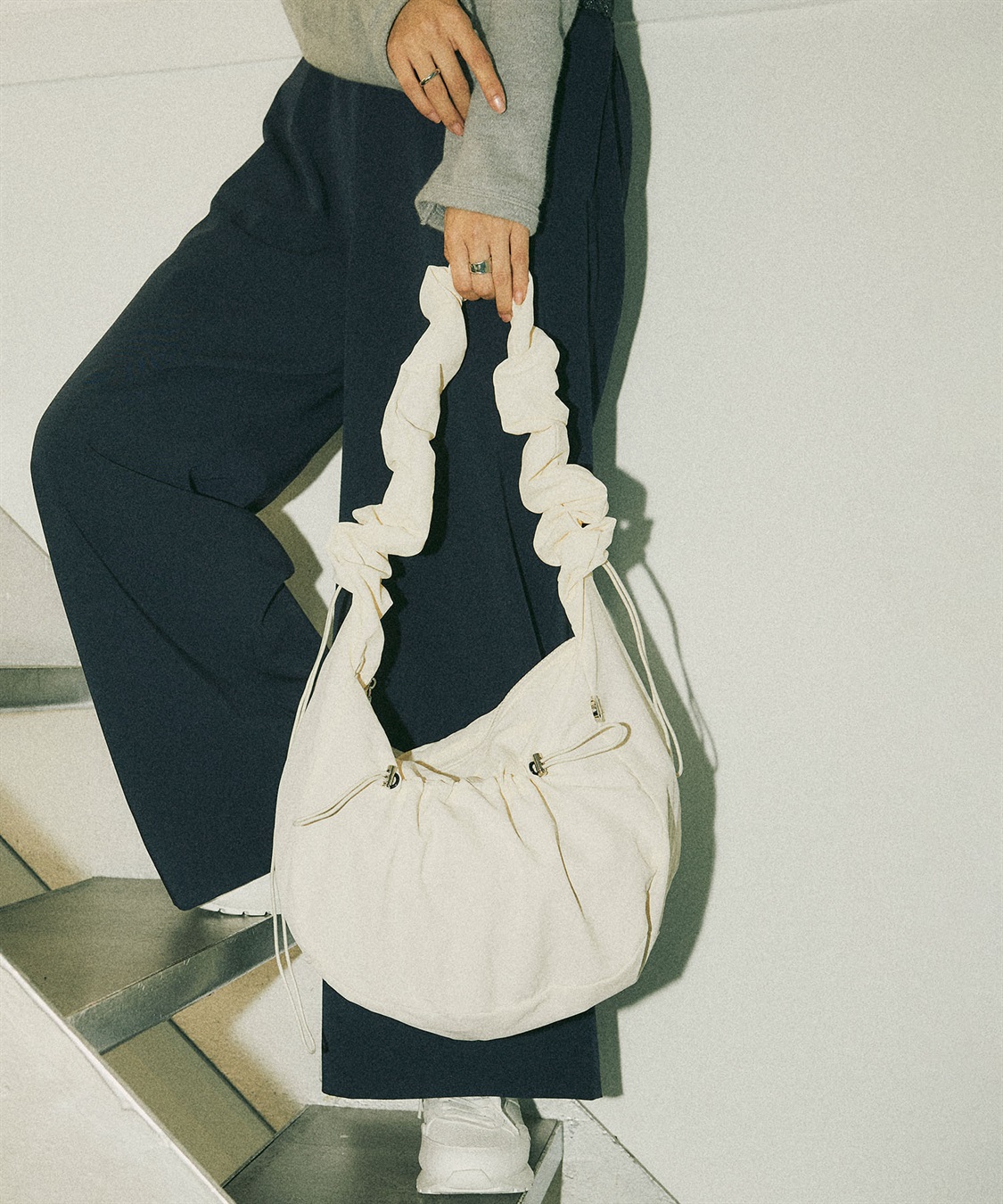 TRIP.INN】 ギャザーショルダーバッグ Life Style by cross marche