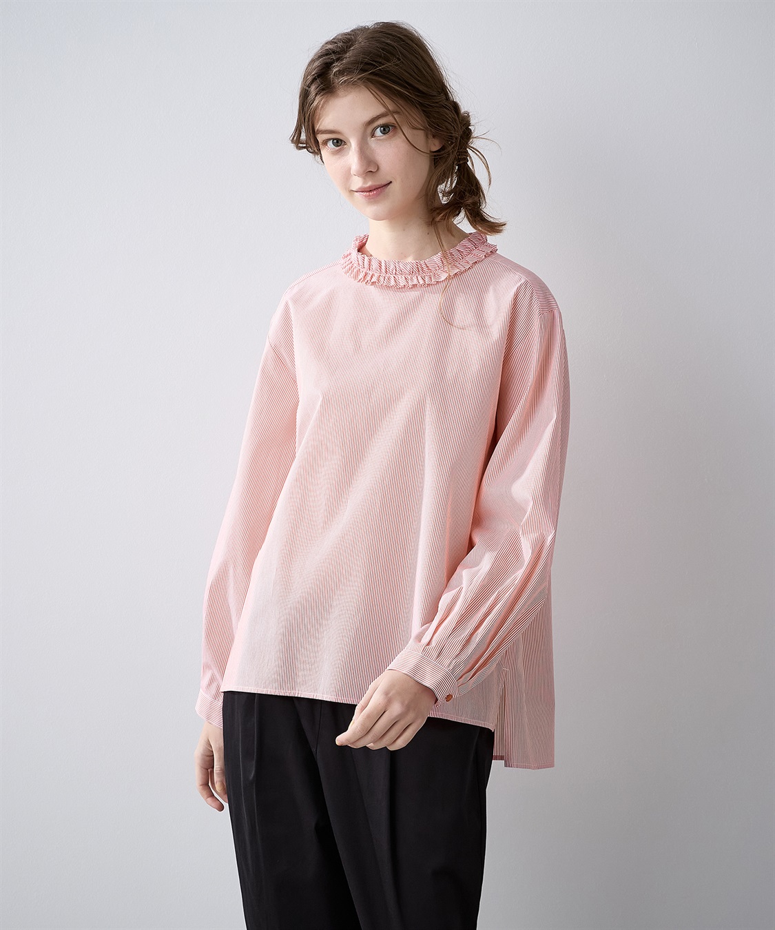 襟フリルブラウス LE SOUK HOLIDAY｜クロスプラス公式通販サイト