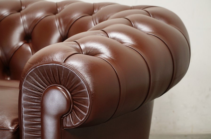 Poltrona Frau(ポルトローナ・フラウ) CHESTER ARMCHAIR(チェスター