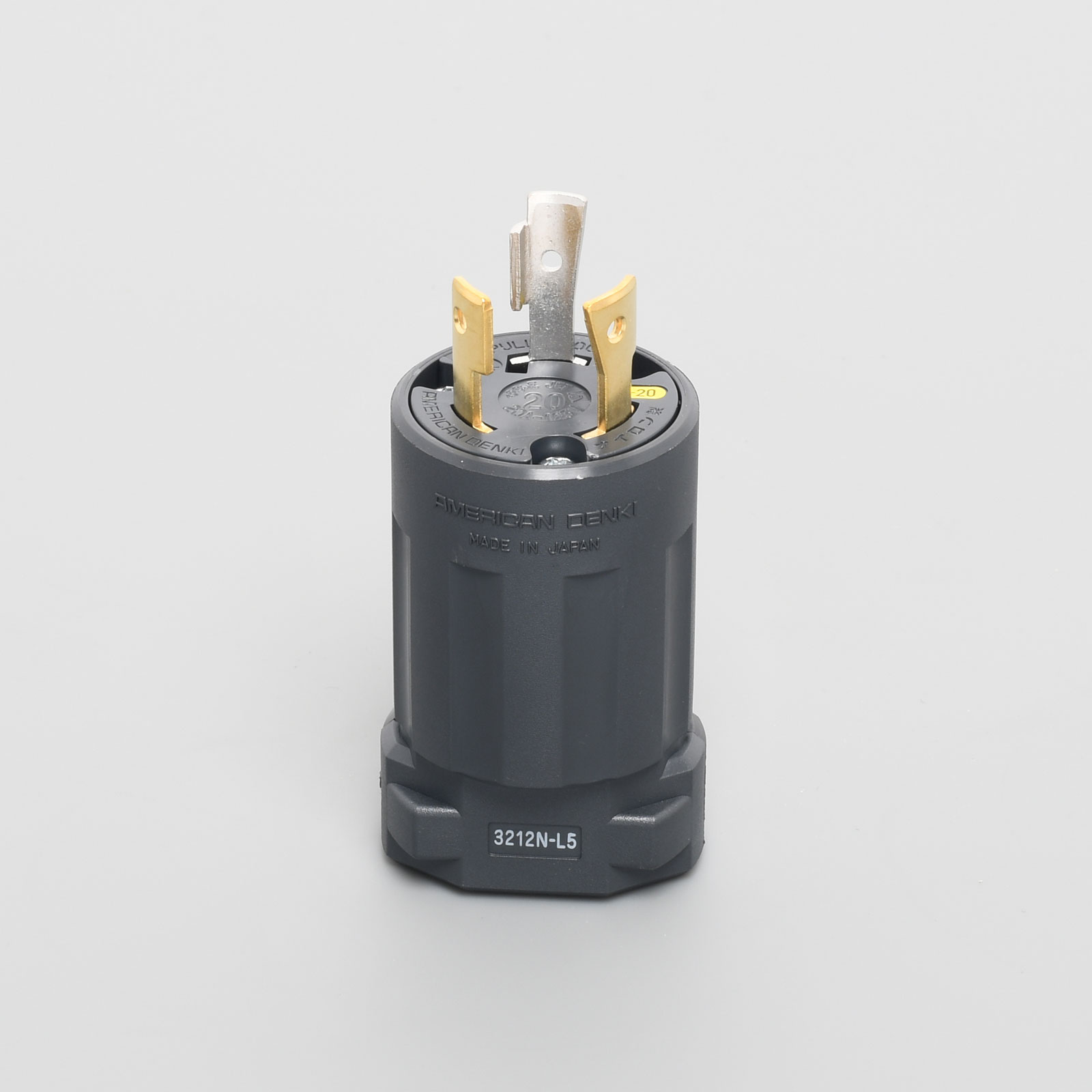 3212N-L5 接地形2P 20A 125V (NEMA L5-20) プラグ (ナイロンカバー