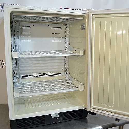 Sanyo Undercounter Laboratory Freezer Model SF-L6111W