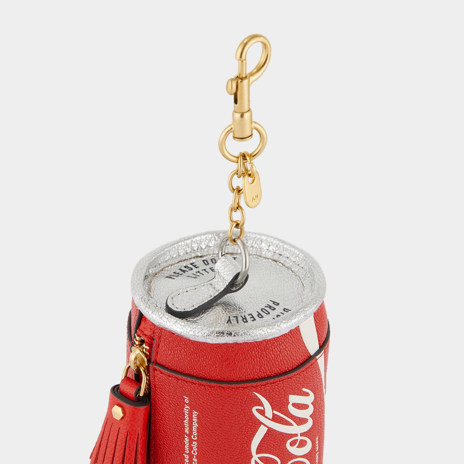 Coca Cola」 コインパース・チャーム | Anya Hindmarch JP