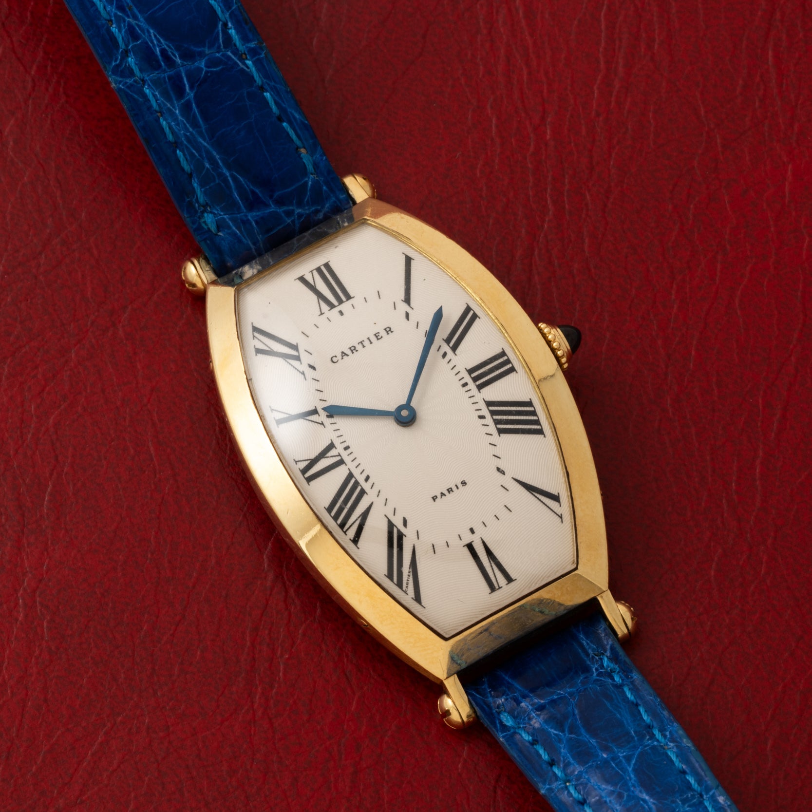 Cartier Tonneau XL – Analog:Shift