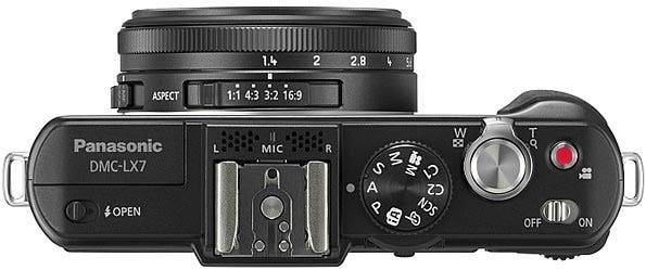 Meet the New Boss: Pansonic Lumix DMC-LX7 Has Fast f/1.4 Zoom Lens