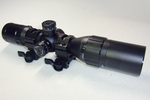 レビューで分かる[マルイ NEWイルミネーテッド・ショートズーム