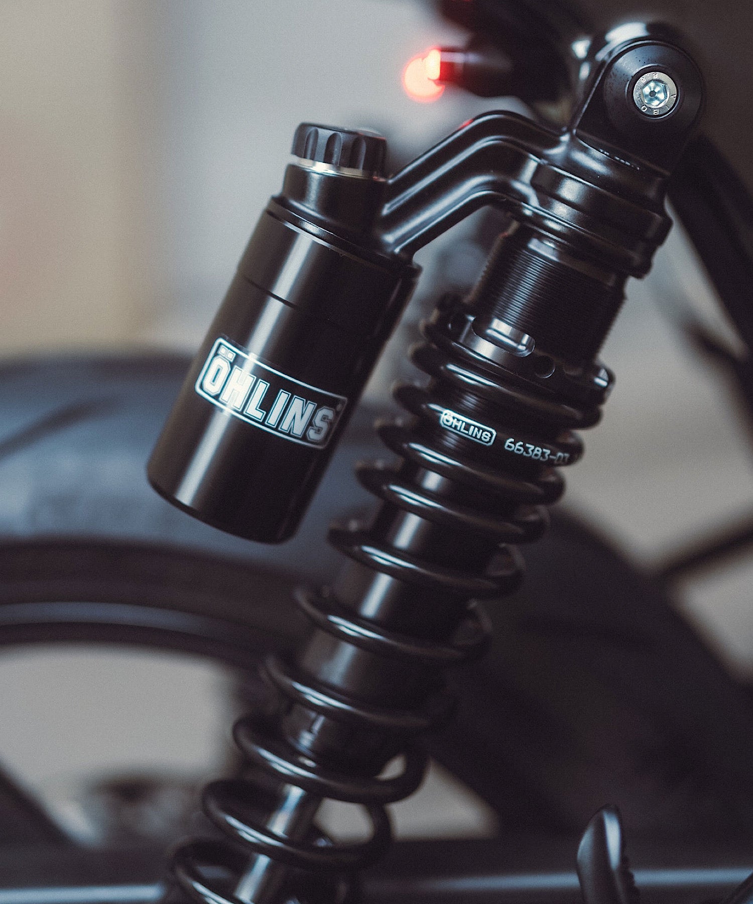 Ohlins S36PR1C1L STX36 Blackline Reservoir Shocks - Triumph