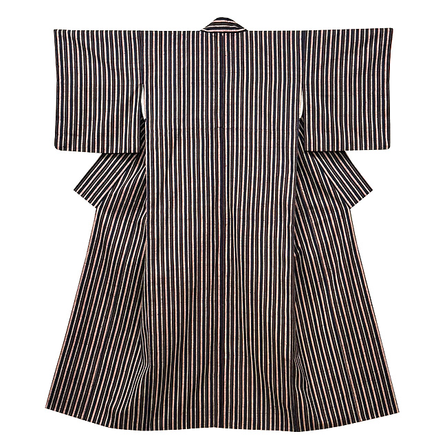 縦節紬縦縞の紬 浦野理一作 200,000円(税込)着物24-12-20ご売約済