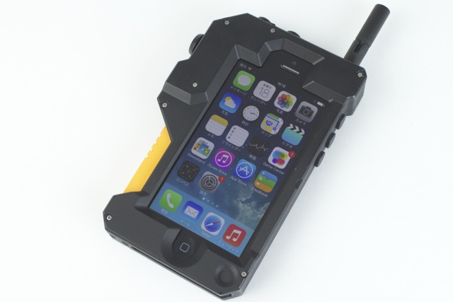 レビュー] 『MGSV:GZ iDROID型 iPhone 5s/5ケース』の作り込みがヤバイ