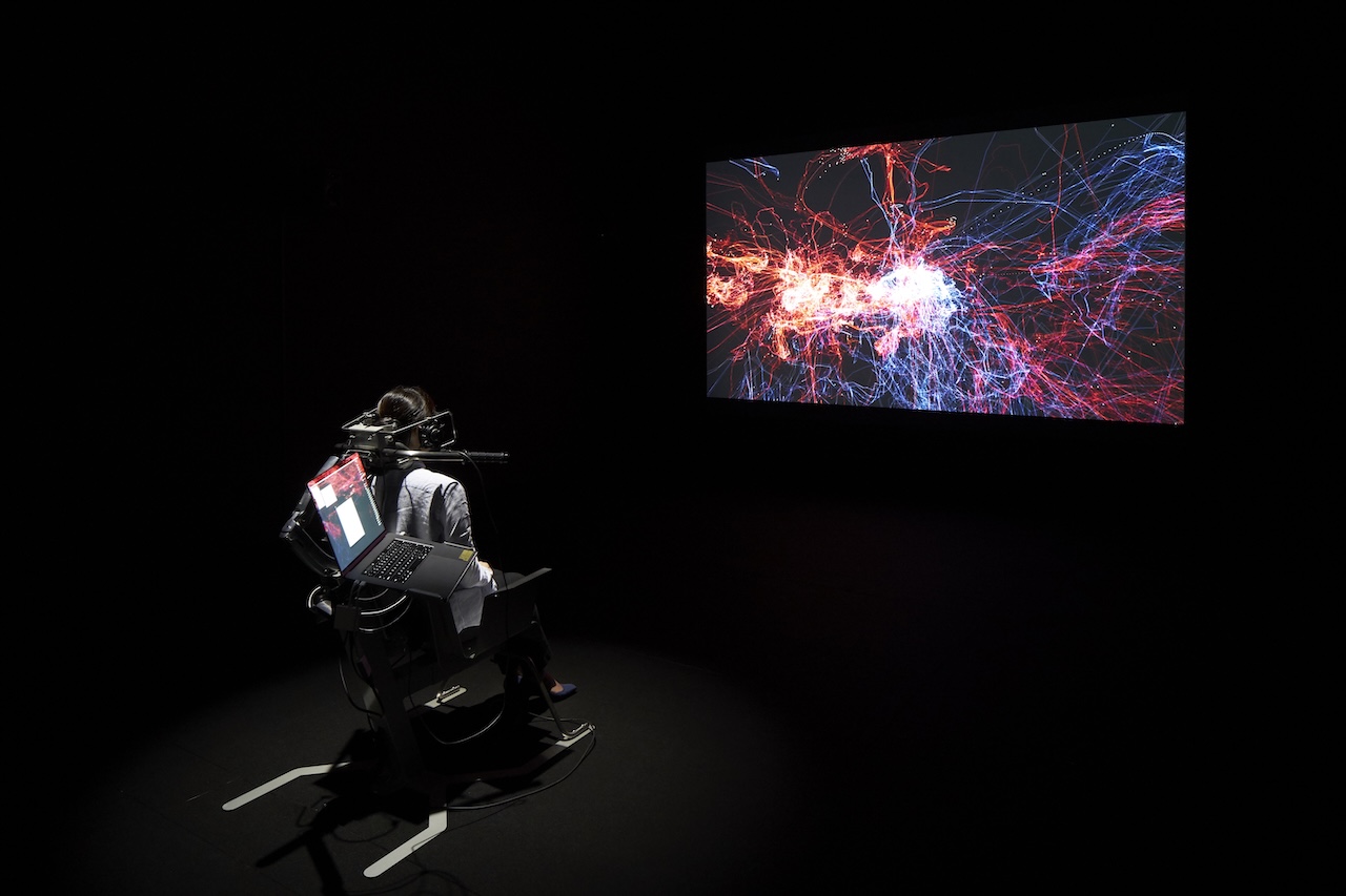 知覚の大霊廟をめざして——三上晴子のインタラクティヴ